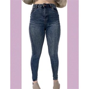 Dark Acid Wash Skinny Jeans!